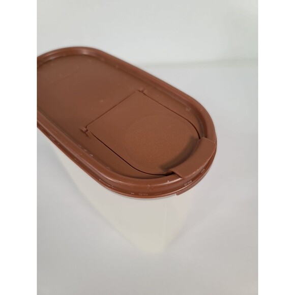 Vintage Tupperware 1613-24 With Flip Top Pour Brown - Picture 2 of 5